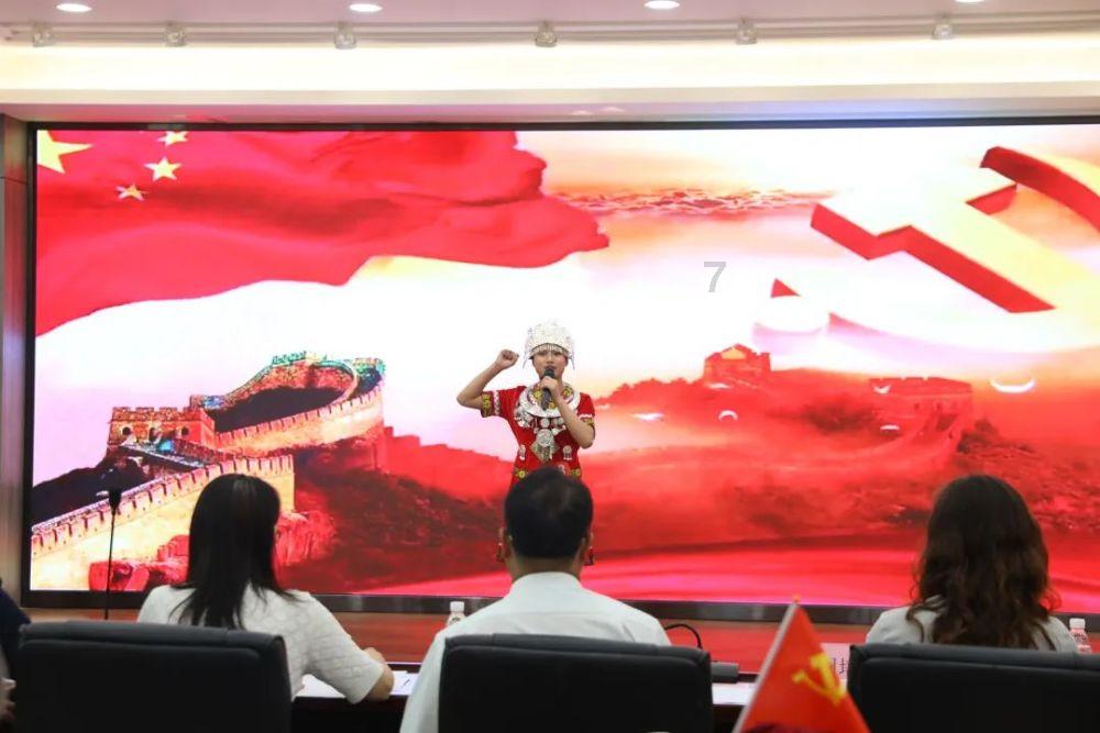 对你来说，你的孩子重要还是你的父母重要？游戏画面